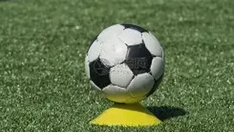 滕哈格喜迎强援加盟：阿姆拉巴特租借至曼联，转会费850万镑